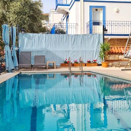 Shared Pool Flat Located 3 Min To Beach In Kalkan Apartment Екстериор снимка