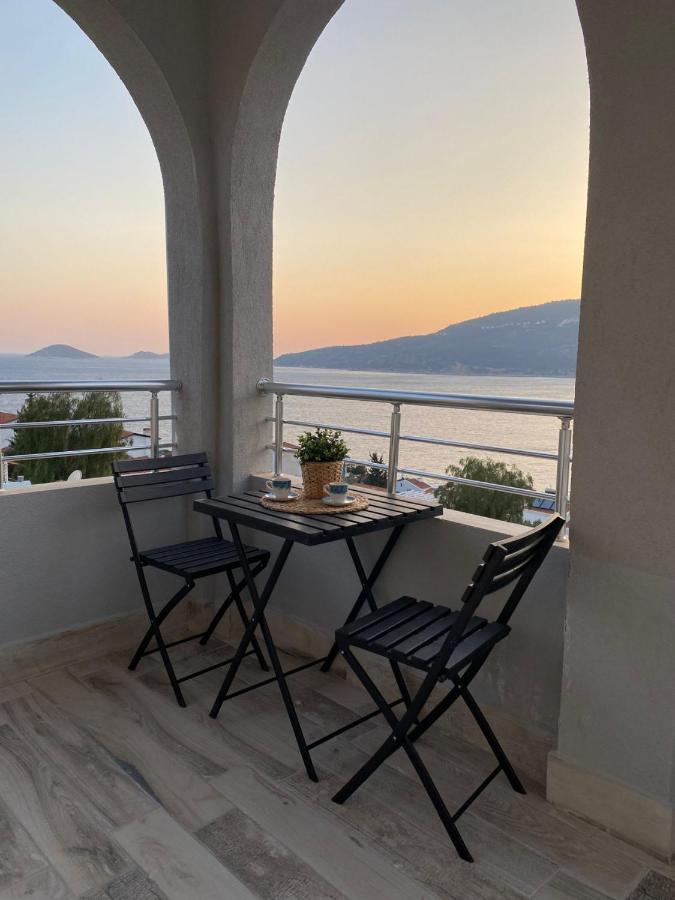 Shared Pool Flat Located 3 Min To Beach In Kalkan Apartment Екстериор снимка