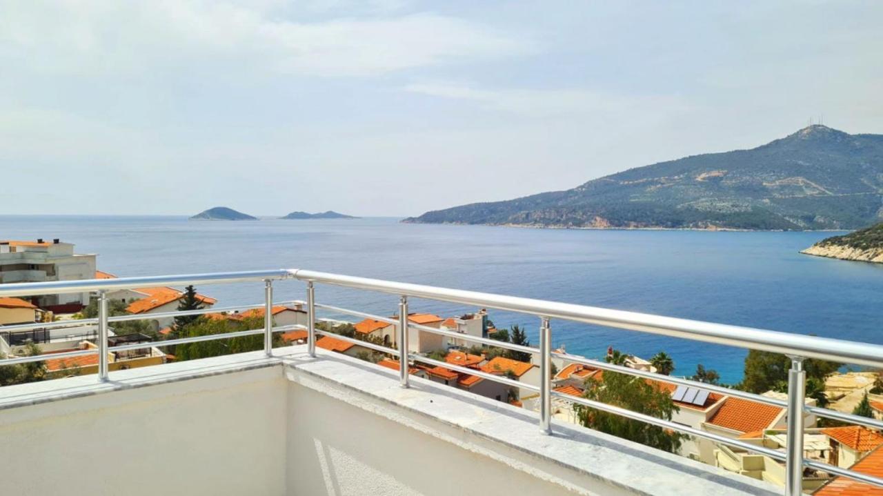 Shared Pool Flat Located 3 Min To Beach In Kalkan Apartment Екстериор снимка